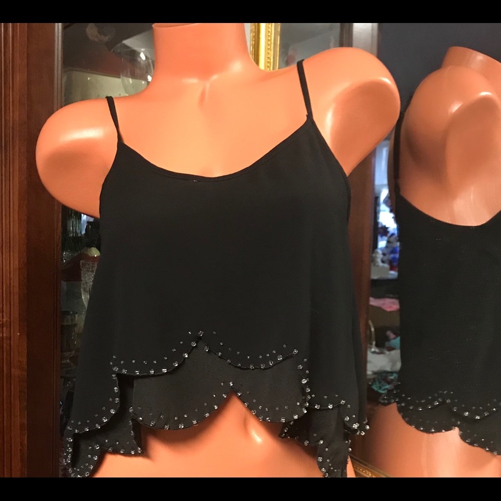 Women’s crop top (SOLD)❗️